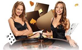 Tampilan aplikasi pacubet pada perangkat mobile menampilkan sportsbook dan live casino